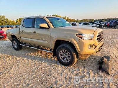 Czwarte zdjęcie samochodu z boku: 2019 TOYOTA TACOMA SR5 V6 VIN:3TMAZ5CN3KM105761 - miniatura
