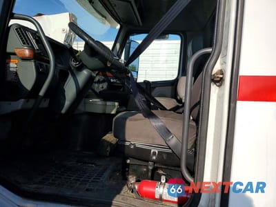 Zdjęcie 7 z 13 samochodu: 2009 VOLVO VNL SEMI TRUCK VIN:4V4NC9EG29N493739 - miniatura