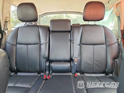 Zdjęcie 10 z 13 samochodu: 2019 NISSAN PATHFINDER SL VIN:5N1DR2MN8KC603851 - miniatura
