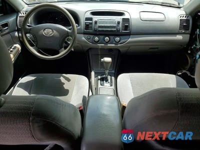 Zdjęcie 8 z 13 samochodu: 2005 TOYOTA CAMRY STANDARD VIN:4T1BE32K05U503288 - miniatura
