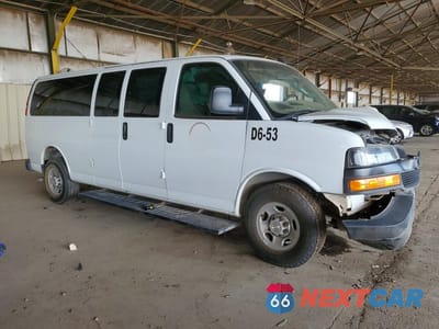 Czwarte zdjęcie samochodu z boku: 2022 CHEVROLET EXPRESS G3500 LS VIN:1GAZGNF70N1148888 - miniatura