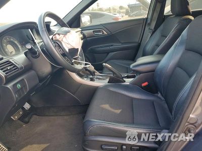 Zdjęcie 7 z 12 samochodu: 2017 HONDA ACCORD SPORT VIN:1HGCR2F5XHA043818 - miniatura