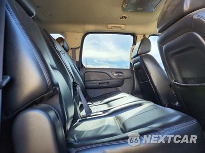 Zdjęcie 11 z 13 samochodu: 2007 CHEVROLET SUBURBAN C1500 VIN:1GNFC16007J215257 - miniatura