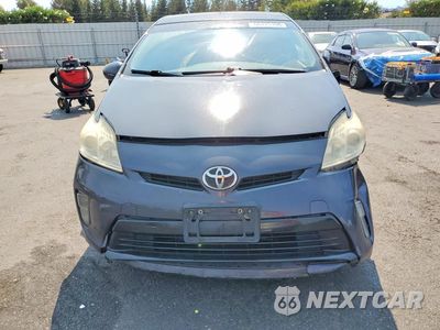 Piąte zdjęcie samochodu w środku: 2013 TOYOTA PRIUS THREE VIN:JTDKN3DU6D1623776 - miniatura