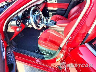 Zdjęcie 7 z 12 samochodu: 2020 ALFA ROMEO GIULIA VIN:ZARFAMAN2L7637272 - miniatura