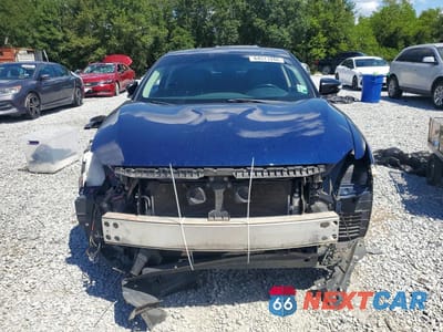 Piąte zdjęcie samochodu w środku: 2017 NISSAN MAXIMA 3.5 SV VIN:1N4AA6AP8HC423683 - miniatura