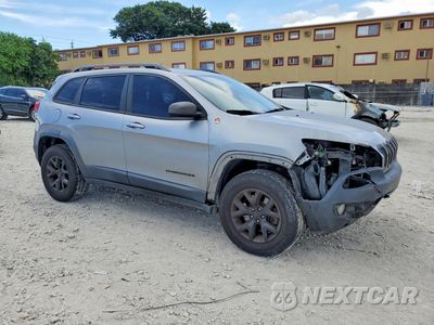 Czwarte zdjęcie samochodu z boku: 2015 JEEP CHEROKEE TRAILHAWK VIN:1C4PJMBS7FW668188 - miniatura