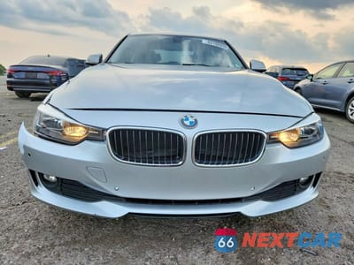 Piąte zdjęcie samochodu w środku: 2014 BMW 320 I VIN:WBA3B1G59ENS78336 - miniatura