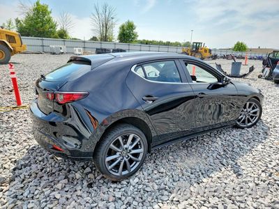 Trzecie zdjęcie samochodu z tyłu: 2023 MAZDA 3 SELECT VIN:JM1BPAKM2P1616457 - miniatura