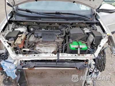 Zdjęcie 12 z 14 samochodu: 2017 TOYOTA RAV4 XLE VIN:JTMRFREV3HD199161 - miniatura