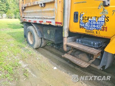 Zdjęcie 12 z 12 samochodu: 2003 INTERNATIONAL 7400 DUMP TRUCK VIN:1HTWDAARX3J076750 - miniatura