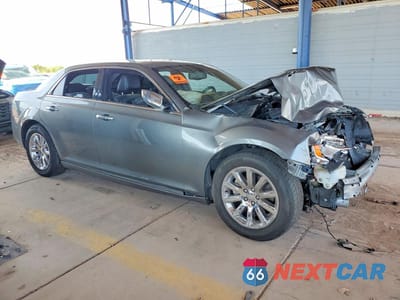 Czwarte zdjęcie samochodu z boku: 2012 CHRYSLER 300 LIMITED VIN:2C3CCACG1CH316563 - miniatura