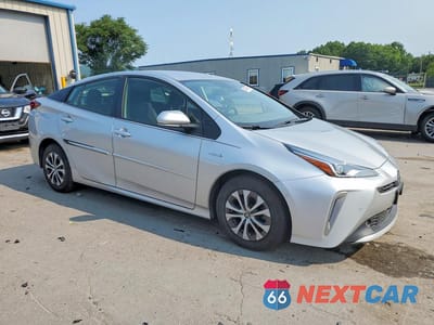 Czwarte zdjęcie samochodu z boku: 2022 TOYOTA PRIUS LE AWD-E VIN:JTDL9MFU3N3041331 - miniatura