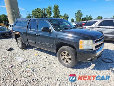 Czwarte zdjęcie samochodu z boku: 2008 CHEVROLET SILVERADO K1500 VIN:1GCEK19028Z263221 - miniatura