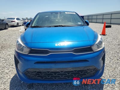 Piąte zdjęcie samochodu w środku: 2022 KIA RIO S VIN:3KPA24AD5NE463032 - miniatura