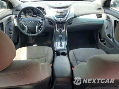 Zdjęcie 8 z 12 samochodu: 2012 HYUNDAI ELANTRA GLS VIN:5NPDH4AE6CH142274 - miniatura