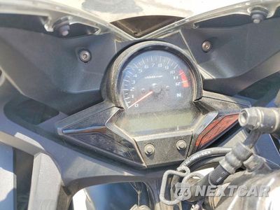 Zdjęcie 7 z 9 samochodu: 2018 HONDA CBR300 R VIN:MLHNC5119J5400030 - miniatura