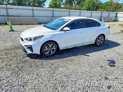 2021 KIA FORTE LXS 3KPF24AD7ME382795 - główne zdjęcie licytacji z USA - miniatura