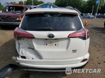 Zdjęcie 6 z 13 samochodu: 2018 TOYOTA RAV4 XLE VIN:JTMRFREV5JJ722400 - miniatura