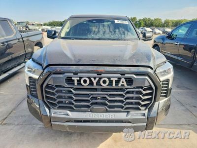 Piąte zdjęcie samochodu w środku: 2022 TOYOTA TUNDRA SR5 VIN:5TFLA5DBXNX032343 - miniatura