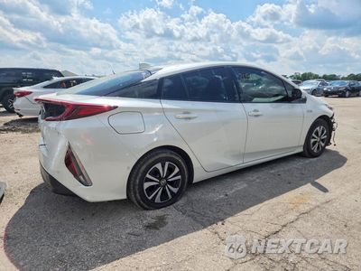 Trzecie zdjęcie samochodu z tyłu: 2018 TOYOTA PRIUS PRIME ADVANCED VIN:JTDKARFP4J3087108 - miniatura