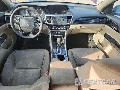 Zdjęcie 8 z 13 samochodu: 2017 HONDA ACCORD LX VIN:1HGCR2F38HA003462 - miniatura