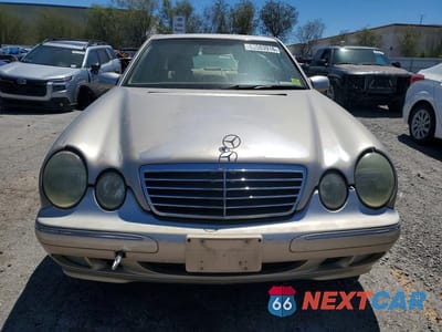 Piąte zdjęcie samochodu w środku: 2000 MERCEDES-BENZ E 320 4MATIC VIN:WDBJF82J2YX039715 - miniatura