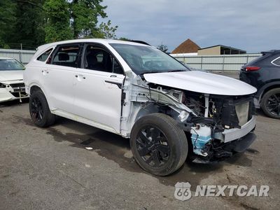 Czwarte zdjęcie samochodu z boku: 2022 KIA SORENTO S VIN:5XYRLDLC8NG161225 - miniatura