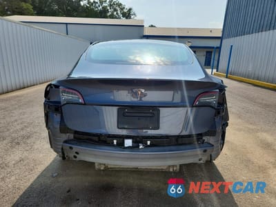 Zdjęcie 6 z 12 samochodu: 2023 TESLA MODEL 3 VIN:5YJ3E1EAXPF446710 - miniatura