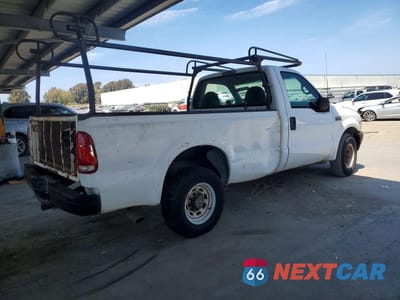 Trzecie zdjęcie samochodu z tyłu: 2002 FORD F250 SUPER DUTY VIN:1FTNF20L02EA17719 - miniatura