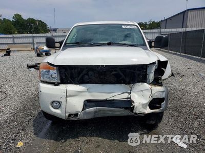 Piąte zdjęcie samochodu w środku: 2015 NISSAN TITAN PRO-4X VIN:1N6BA0EC0FN509071 - miniatura