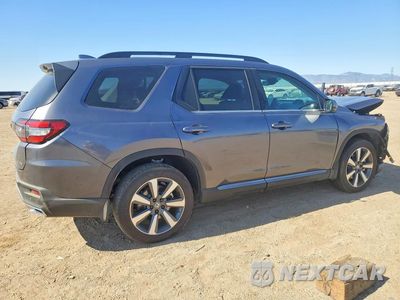 Trzecie zdjęcie samochodu z tyłu: 2025 HONDA PILOT ELITE VIN:5FNYG1H86SB186159 - miniatura