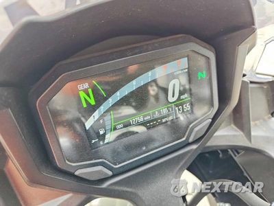 Zdjęcie 7 z 9 samochodu: 2022 KAWASAKI EX650 N VIN:ML5EXEN1XNDA74443 - miniatura