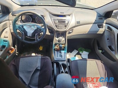 Zdjęcie 8 z 12 samochodu: 2013 HYUNDAI ELANTRA GLS VIN:KMHDH4AE4DU972495 - miniatura