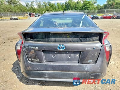 Zdjęcie 6 z 12 samochodu: 2017 TOYOTA PRIUS TWO ECO VIN:JTDKARFU7H3042888 - miniatura