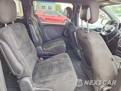 Zdjęcie 11 z 14 samochodu: 2015 DODGE GRAND CARAVAN SE VIN:2C4RDGBG5FR668275 - miniatura