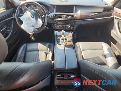 Zdjęcie 8 z 12 samochodu: 2015 BMW 535 XI VIN:WBA5B3C52FD544751 - miniatura