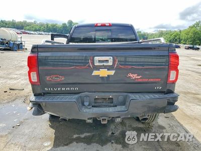 Zdjęcie 6 z 12 samochodu: 2017 CHEVROLET SILVERADO K1500 LTZ VIN:3GCUKSEJ3HG332983 - miniatura
