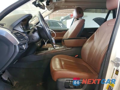 Zdjęcie 7 z 13 samochodu: 2016 BMW X5 XDR40E VIN:5UXKT0C50G0S78946 - miniatura