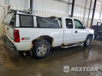 Trzecie zdjęcie samochodu z tyłu: 2003 CHEVROLET SILVERADO K1500 VIN:2GCEK19T031383269 - miniatura