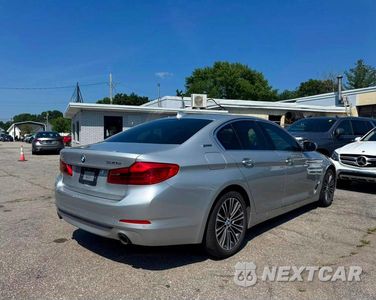Czwarte zdjęcie samochodu z boku: 2018 BMW 530XE VIN:WBAJB1C56JB084145 - miniatura