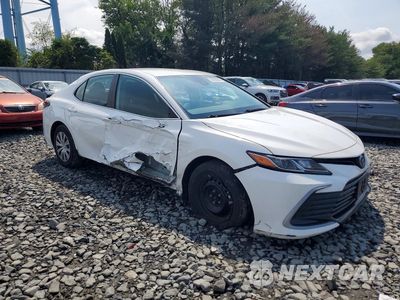 Czwarte zdjęcie samochodu z boku: 2022 TOYOTA CAMRY LE VIN:4T1C31AK7NU040727 - miniatura