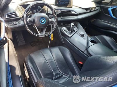 Zdjęcie 8 z 12 samochodu: 2016 BMW I8 VIN:WBY2Z2C5XGV676128 - miniatura