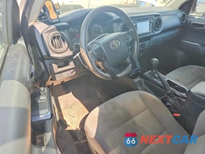 Zdjęcie 8 z 12 samochodu: 2018 TOYOTA TACOMA SR VIN:5TFRX5GN3JX128730 - miniatura