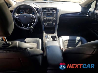 Zdjęcie 8 z 12 samochodu: 2018 FORD FUSION SE VIN:3FA6P0T9XJR262535 - miniatura