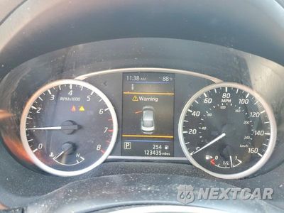 Zdjęcie 9 z 12 samochodu: 2019 NISSAN SENTRA SV VIN:3N1AB7AP6KY278741 - miniatura
