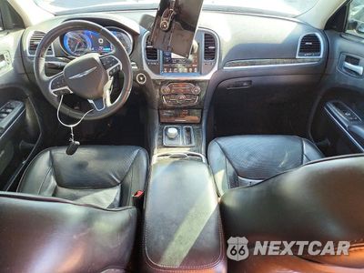 Zdjęcie 8 z 12 samochodu: 2015 CHRYSLER 300C VIN:2C3CCAEG5FH922515 - miniatura