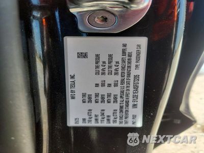 Zdjęcie 12 z 12 samochodu: 2025 TESLA MODEL 3 VIN:5YJ3E1EA4SF073205 - miniatura