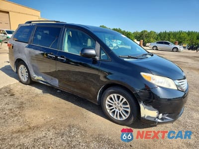 Czwarte zdjęcie samochodu z boku: 2015 TOYOTA SIENNA XLE 8-PASSENGER VIN:5TDYK3DC8FS582650 - miniatura