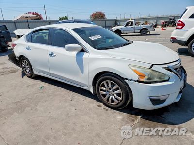 Czwarte zdjęcie samochodu z boku: 2015 NISSAN ALTIMA 2.5 S VIN:1N4AL3APXFN862104 - miniatura